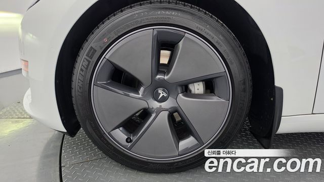 Tesla Model 3 Standard Range Plue RWD 2021 — фото 5