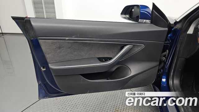 Tesla Model 3 Long Range AWD 2020 — фото 24