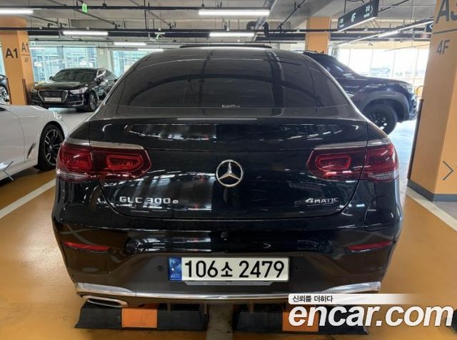 Mercedes-Benz GLC-Class (X253) GLC300e 4MATIC Coupe 2021 — фото 4