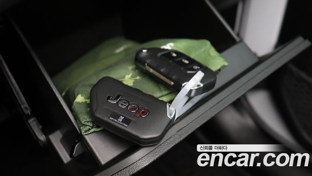 Jeep Wrangler (JL) 2.0 Rubicon Power Top 4Door 2023 — фото 19