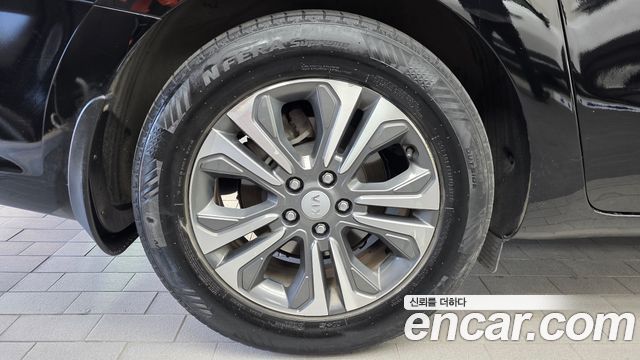 Kia Carnival 9-Seater Luxury 2019 — фото 5