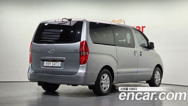 Hyundai Grand Starex 5-Seater VAN CVX Premium 2014 — фото 2