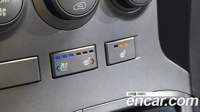 Hyundai Grand Starex 5-Seater VAN CVX Premium 2014 — фото 18