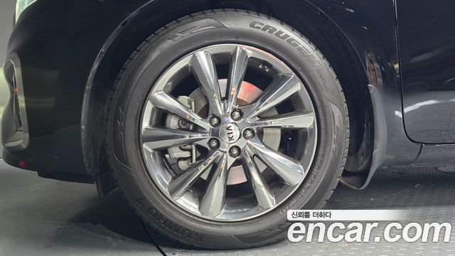 Kia Carnival Gasoline 9-Seater Noblesse Special 2019 — фото 5