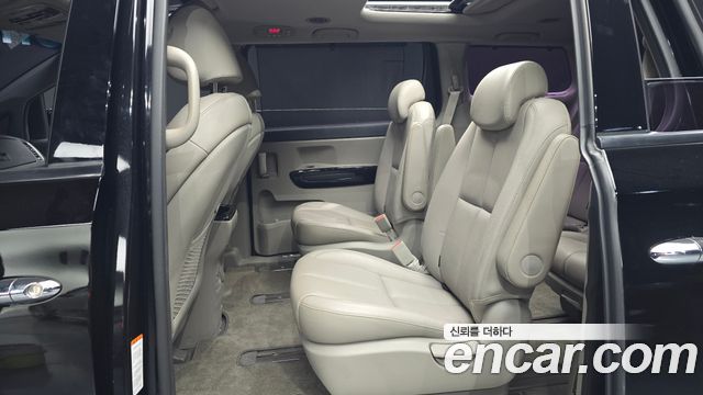 Kia Carnival Gasoline 9-Seater Noblesse Special 2019 — фото 12