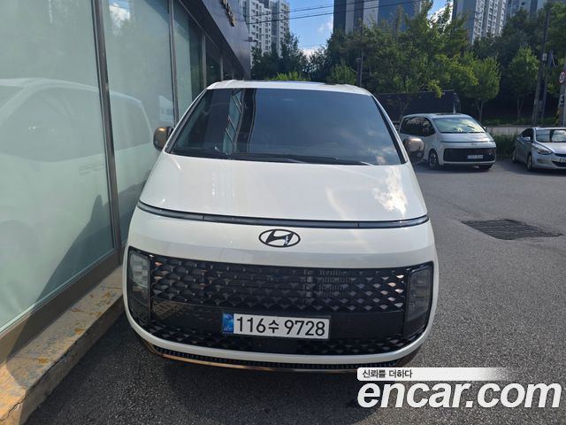 Hyundai Staria 4WD Lounge 7-Seater Inspiration