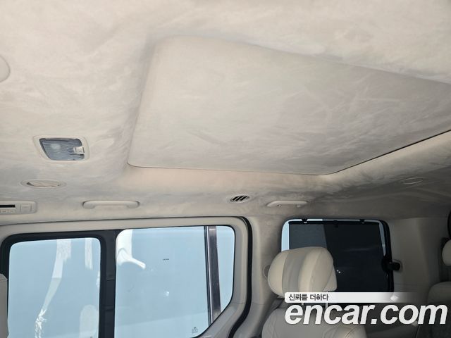 Hyundai Staria 4WD Lounge 7-Seater Inspiration 2025 — фото 5