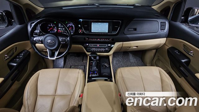 Kia Carnival 9-seater Noblesse 2017 — фото 7
