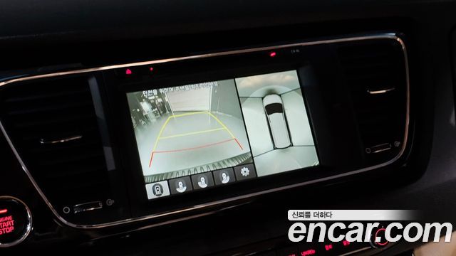 Kia Carnival 9-seater Noblesse 2017 — фото 15
