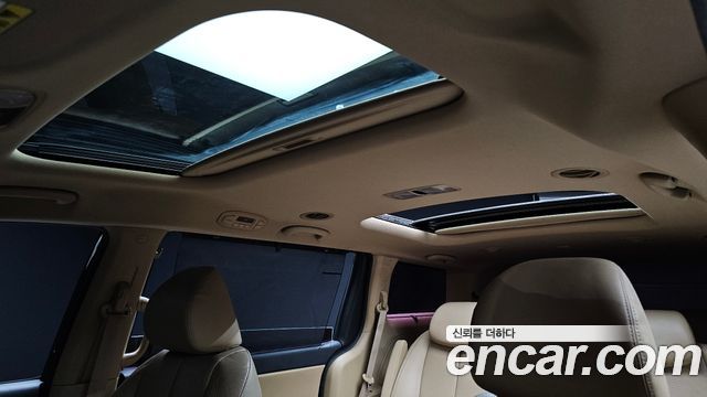 Kia Carnival 9-seater Noblesse 2017 — фото 16