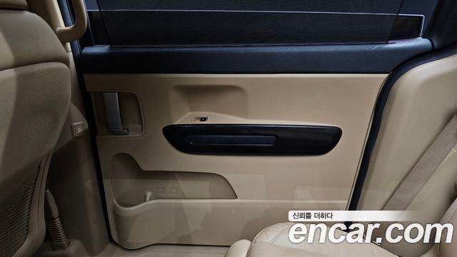 Kia Carnival 9-seater Noblesse 2017 — фото 25