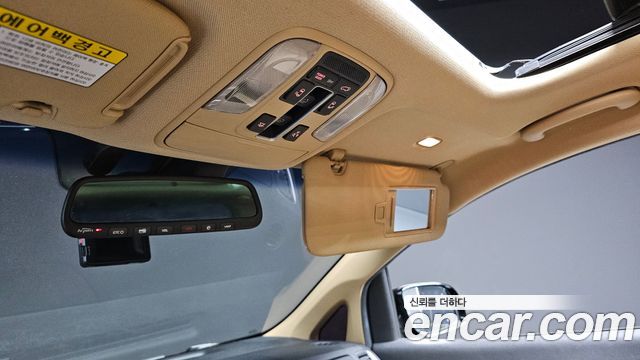 Kia Carnival 9-seater Noblesse 2017 — фото 29