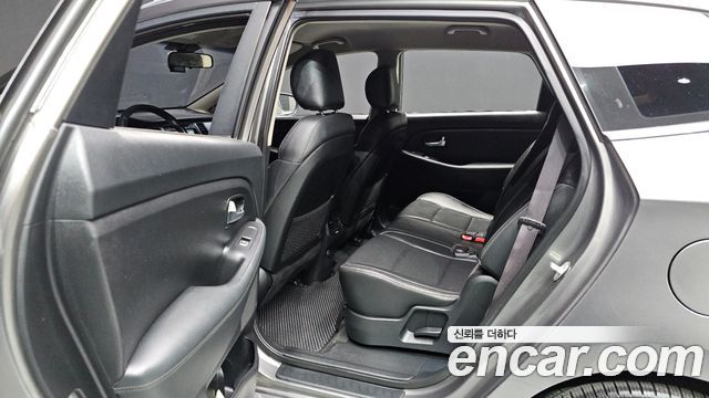 Kia Carens 2.0 LPI Prestige 2018 — фото 19