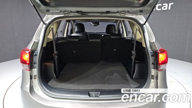 Kia Carens 2.0 LPI Prestige 2018 — фото 20