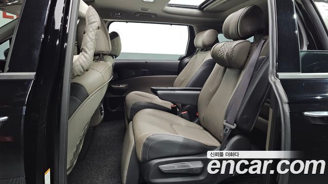 Kia Carnival (IV) Diesel 7-Seater Gravity 2025 — фото 11