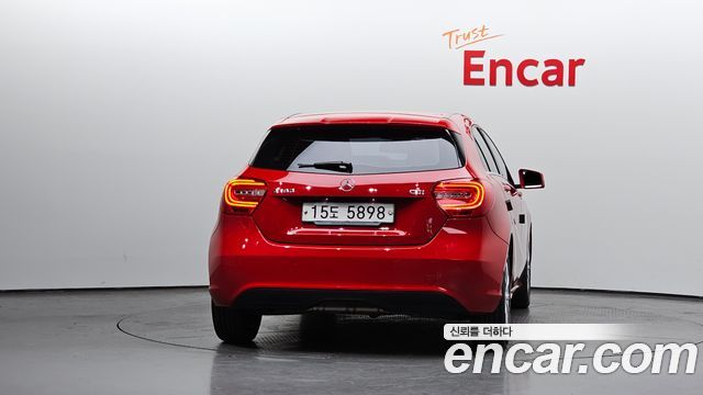 Mercedes-Benz A-Class (W176) A180 CDI Style 2015 — фото 4