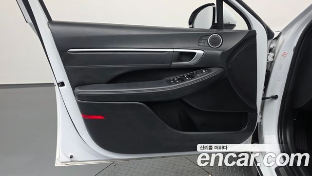 Hyundai Sonata The Edge (DN8) 2.0 Exclusive 2024 — фото 24