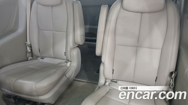 Kia Carnival 9-Seater Noblesse Special 2018 — фото 19