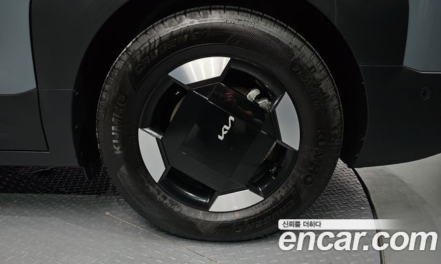 Kia PV5 Passenger 5 Seater Plus 2026 — фото 21