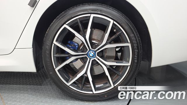 BMW 5 Series (G30) 530e M Sport 2022 — фото 21
