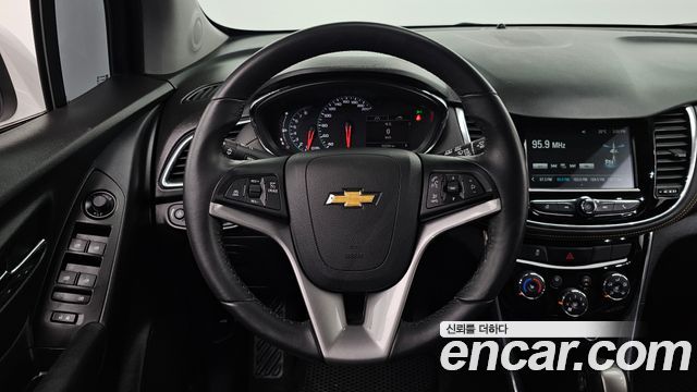 Chevrolet Trax 1.4 Premier 2018 — фото 13