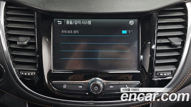 Chevrolet Trax 1.4 Premier 2018 — фото 16
