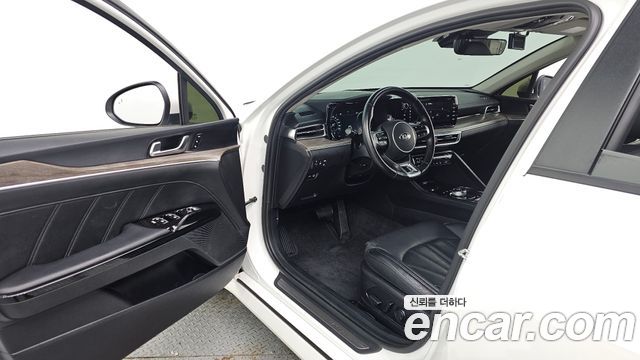 Kia K5 Hybrid (III) Signature 2020 — фото 10