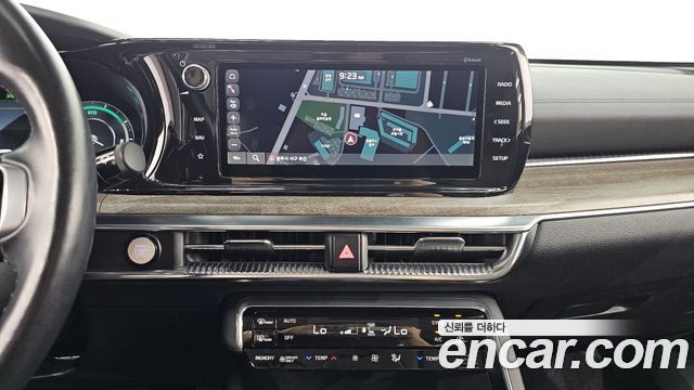 Kia K5 Hybrid (III) Signature 2020 — фото 14