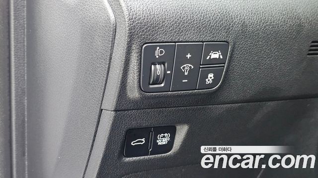 Kia K5 Hybrid (III) Signature 2020 — фото 27
