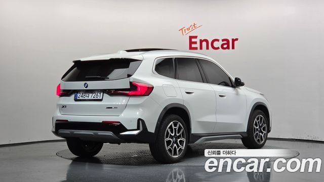 BMW X1 (U11) xDrive 20i xLine 2024 — фото 2
