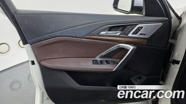BMW X1 (U11) xDrive 20i xLine 2024 — фото 24