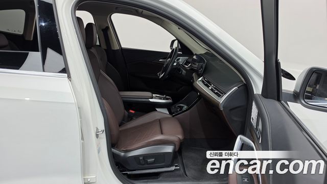 BMW X1 (U11) xDrive 20i xLine 2024 — фото 26