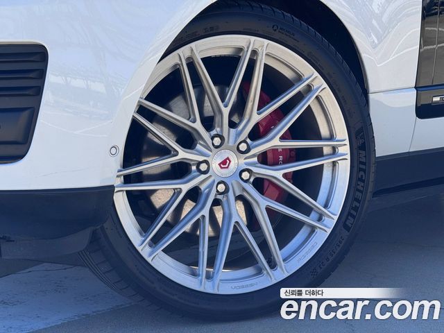Land Rover Range Rover (IV) 4.4 SDV8 AB LWB DIESEL 2019 — фото 5