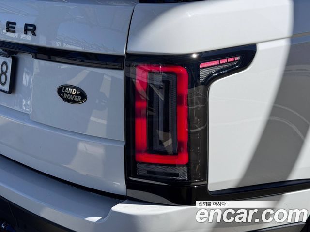 Land Rover Range Rover (IV) 4.4 SDV8 AB LWB DIESEL 2019 — фото 8