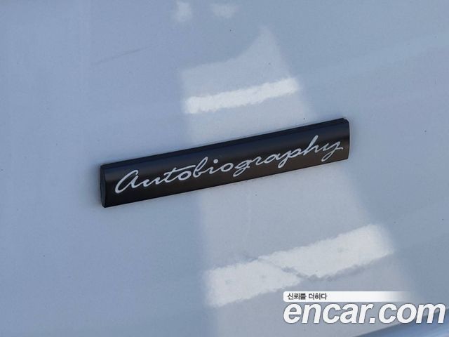 Land Rover Range Rover (IV) 4.4 SDV8 AB LWB DIESEL 2019 — фото 10