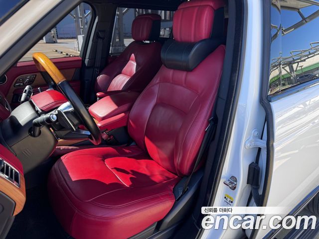 Land Rover Range Rover (IV) 4.4 SDV8 AB LWB DIESEL 2019 — фото 20