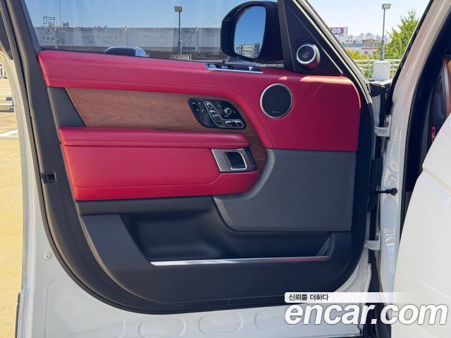Land Rover Range Rover (IV) 4.4 SDV8 AB LWB DIESEL 2019 — фото 21
