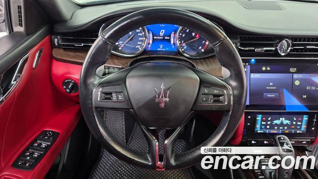 Maserati Quattroporte 3.0 V6 2020 — фото 15
