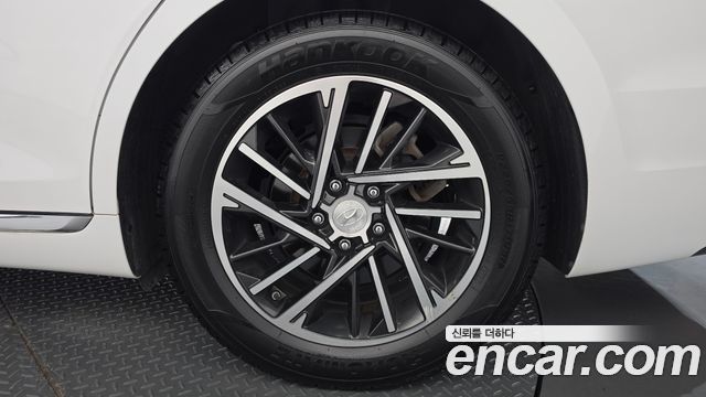 Hyundai Grandeur (IG) 2.5 Premium 2020 — фото 21