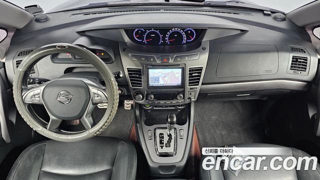 KG Mobility (SsangYong) Korando Turismo 4WD TX 9-seater 2017 — фото 7