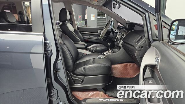KG Mobility (SsangYong) Korando Turismo 4WD TX 9-seater 2017 — фото 26