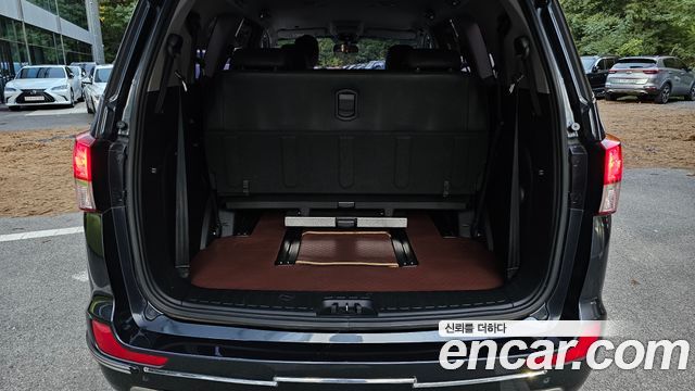 KG Mobility (SsangYong) Korando Turismo 4WD TX 9-seater 2017 — фото 36