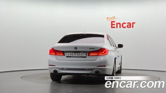 BMW 5 Series (G30) 520i Luxury 2019 — фото 4