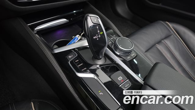 BMW 5 Series (G30) 520i Luxury 2019 — фото 9