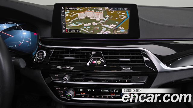 BMW 5 Series (G30) 520i Luxury 2019 — фото 14