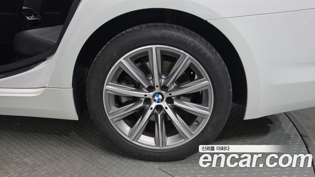 BMW 5 Series (G30) 520i Luxury 2019 — фото 21