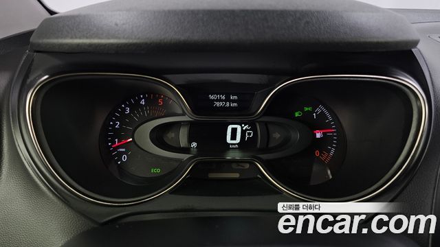 Renault Korea QM3 RE 2018 — фото 8
