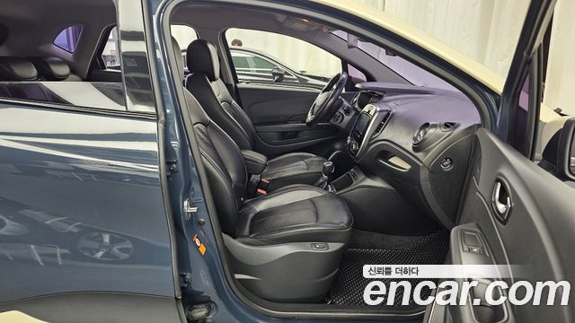 Renault Korea QM3 RE 2018 — фото 11