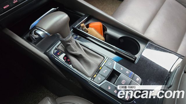 Kia K7 2.4 GDI Limited 2017 — фото 9