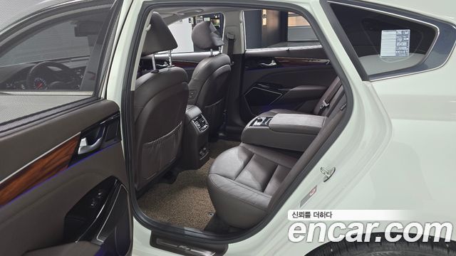Kia K7 2.4 GDI Limited 2017 — фото 11